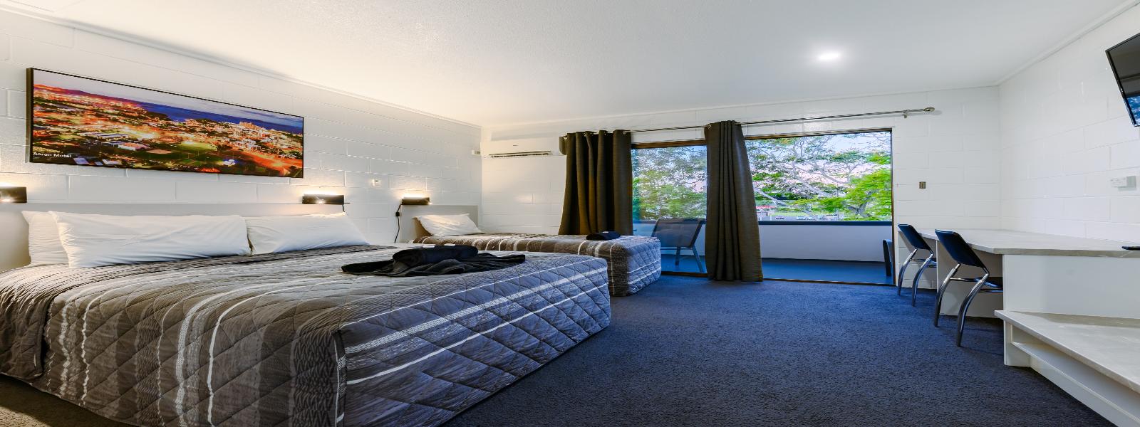 superior twin room